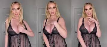 Nikki Benz Is Your Hot Stepmommy For The Next Ten Minutes